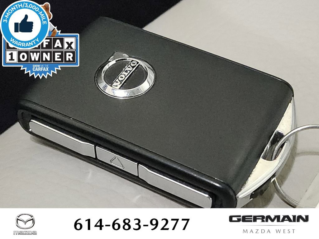Used 2023 Volvo XC60 B5 Plus w/ Climate Package image 35