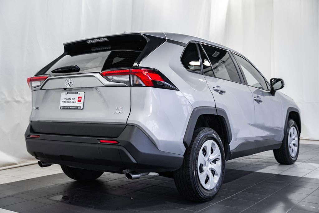 Used 2024 Toyota RAV4 LE image 4