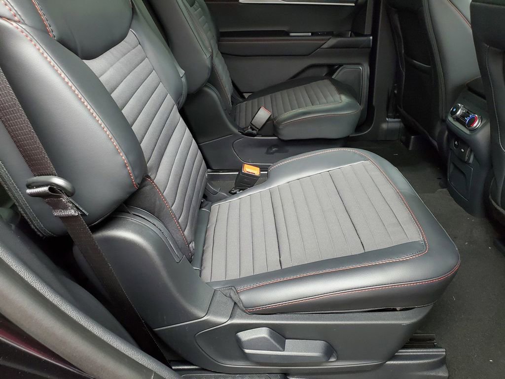 New 2026 Ford Explorer ST-Line AWD/4WD image 21