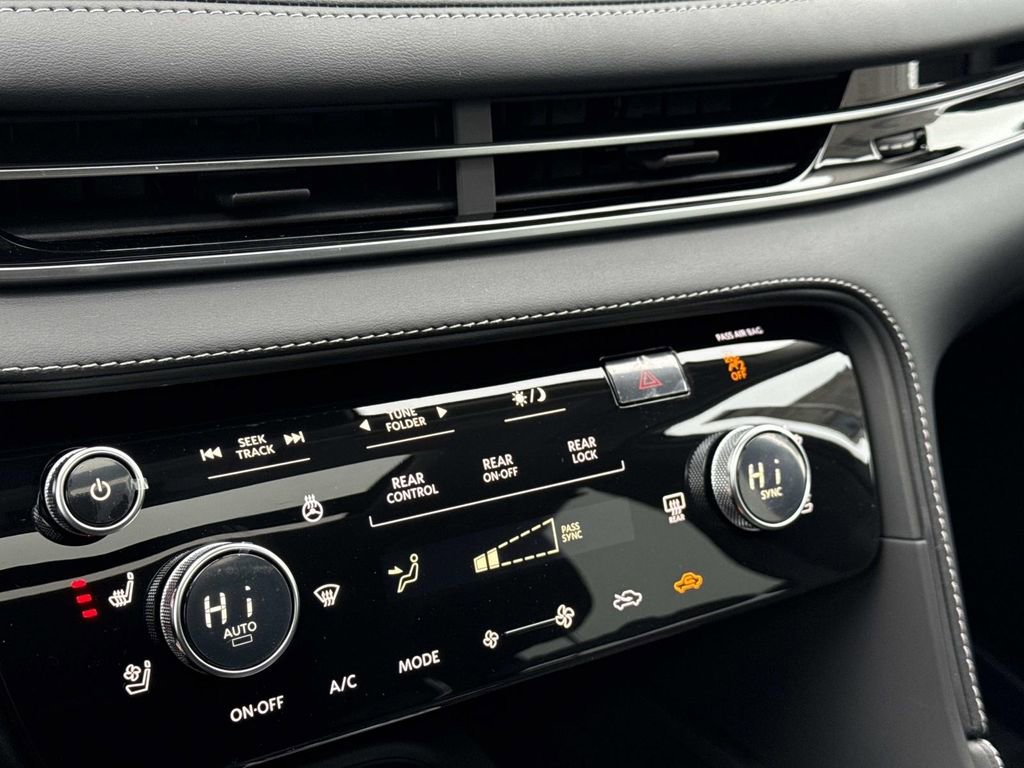 New 2026 INFINITI QX60 Luxe w/ Cargo Package image 5