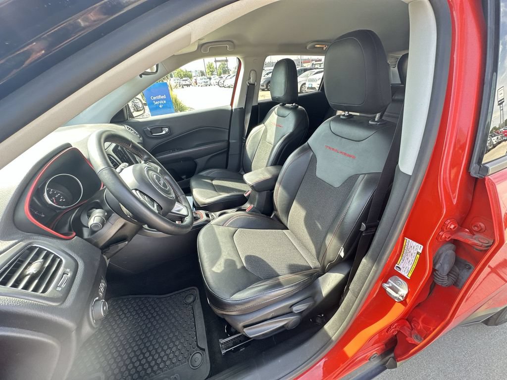 Used 2020 Jeep Compass Trailhawk w/ Cold Weather Group AWD/4WD image 20