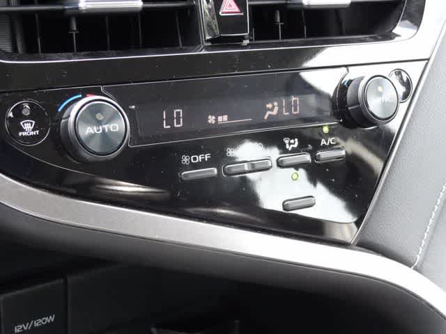 Used 2024 Toyota Camry XSE FWD image 28