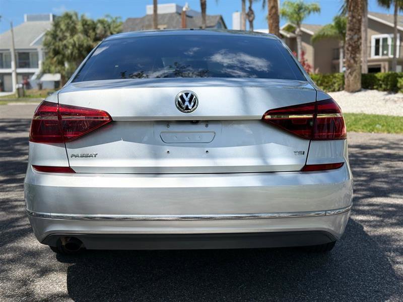 Used 2018 Volkswagen Passat 2.0T S FWD image 4