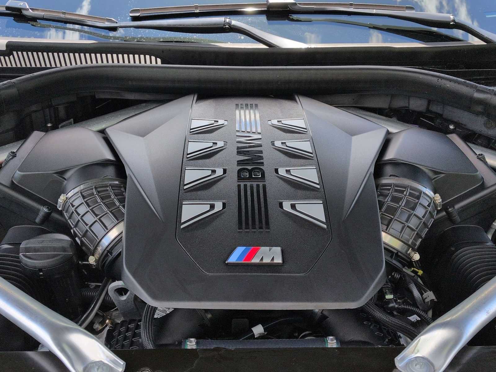 Used 2024 BMW X7 M60i w/ Executive Package AWD/4WD image 14