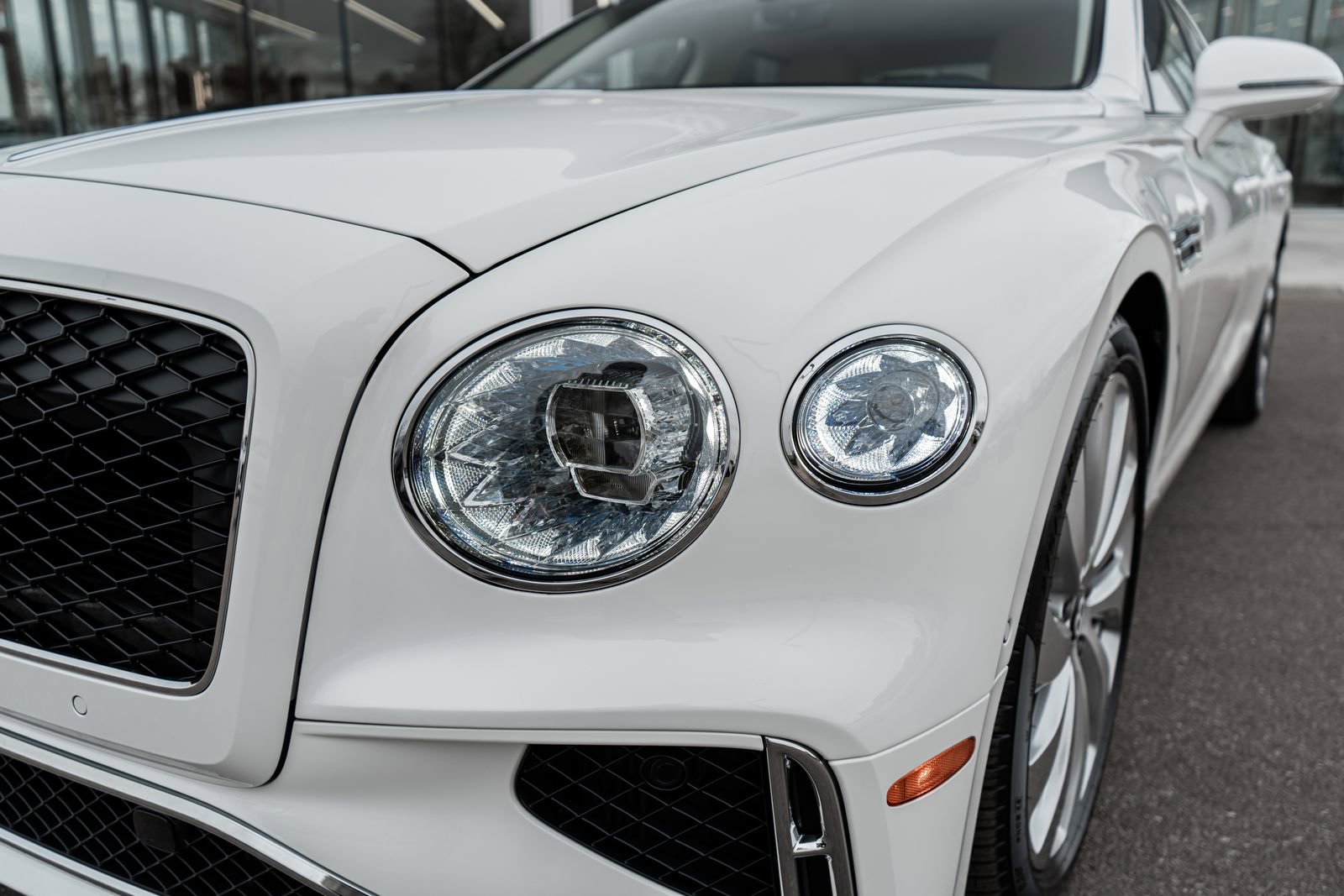 New 2026 Bentley Flying Spur Plug-In Hybrid image 22