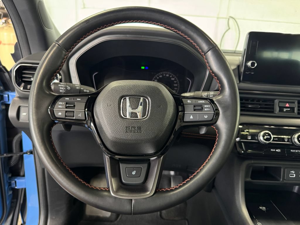 Used 2023 Honda Pilot TrailSport image 15