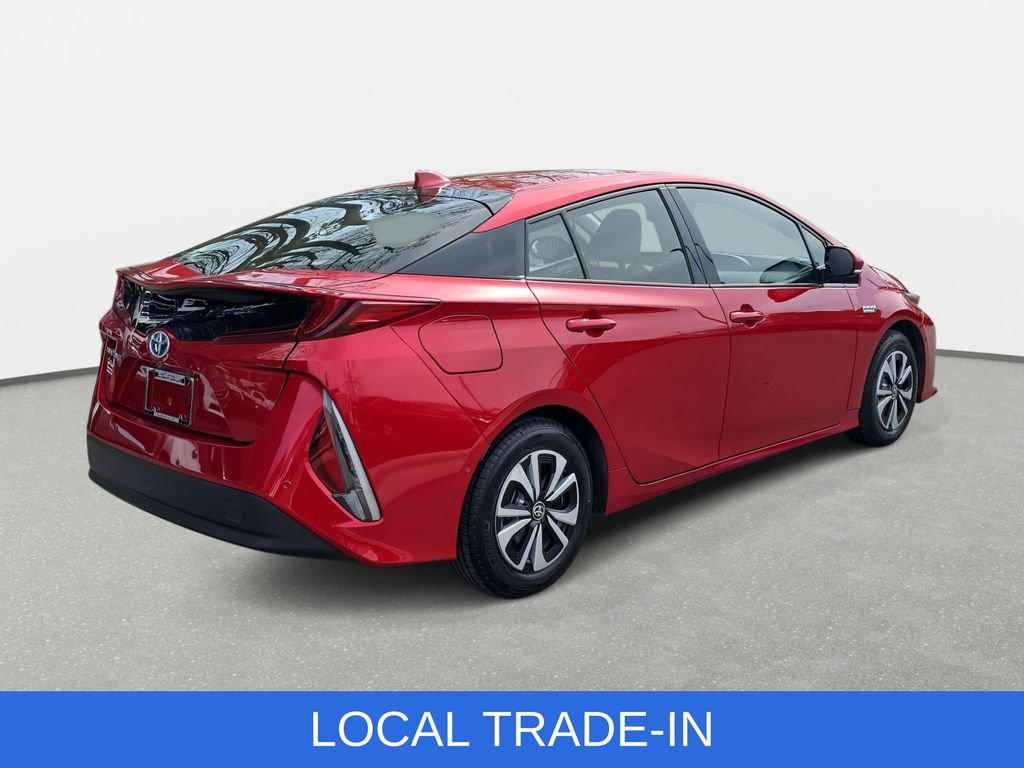 Used 2017 Toyota Prius Prime Advanced w/ Carpet Mat Package image 5