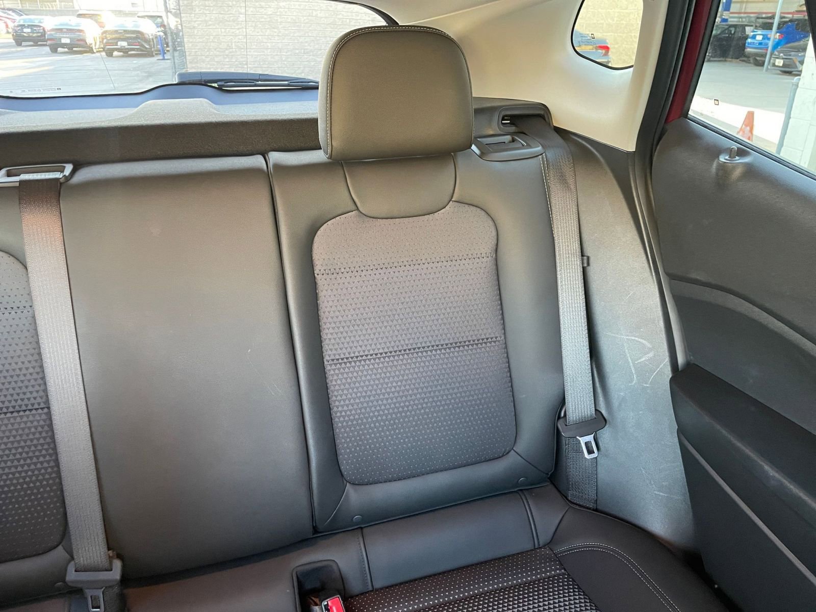 Used 2025 Chevrolet Trax LT w/ LT Convenience Package image 36