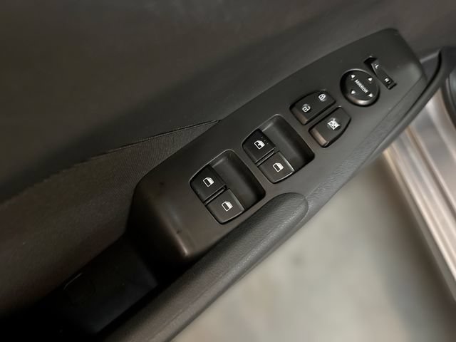 Used 2022 Hyundai Accent SE FWD image 16