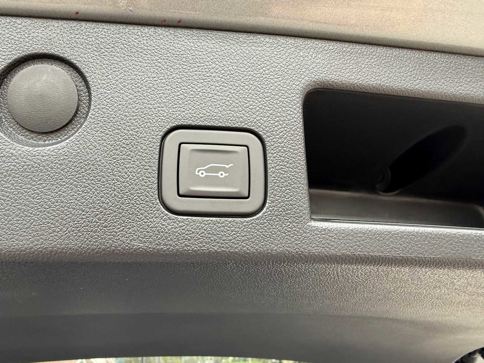 New 2026 Chevrolet Equinox LT w/ Convenience Package II image 31
