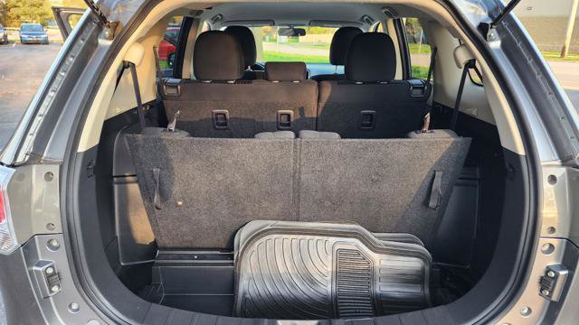 Used 2014 Mitsubishi Outlander SE FWD image 19