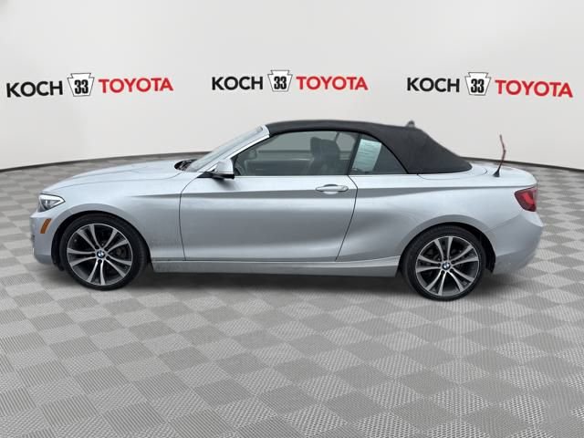 Used 2016 BMW 228i xDrive Convertible image 4