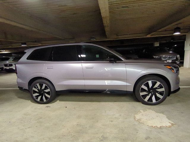 New 2026 Volvo EX90 Ultra AWD/4WD image 2