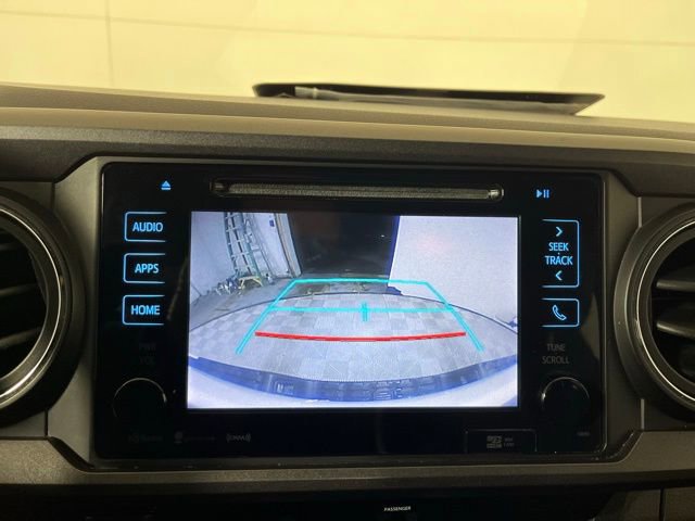 Used 2017 Toyota Tacoma TRD Sport w/ Tow Package (A/T) image 16