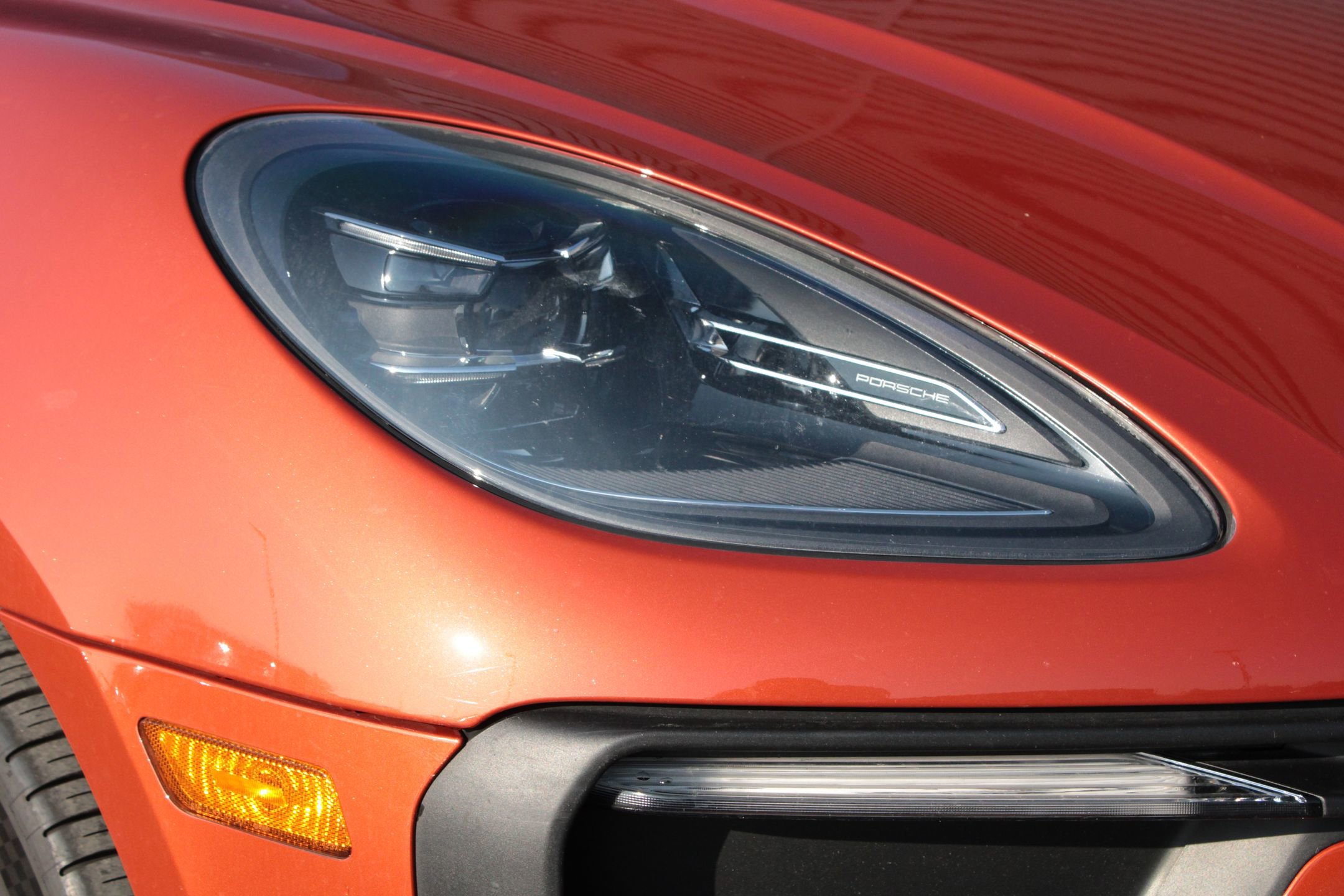 Used 2023 Porsche Macan image 12