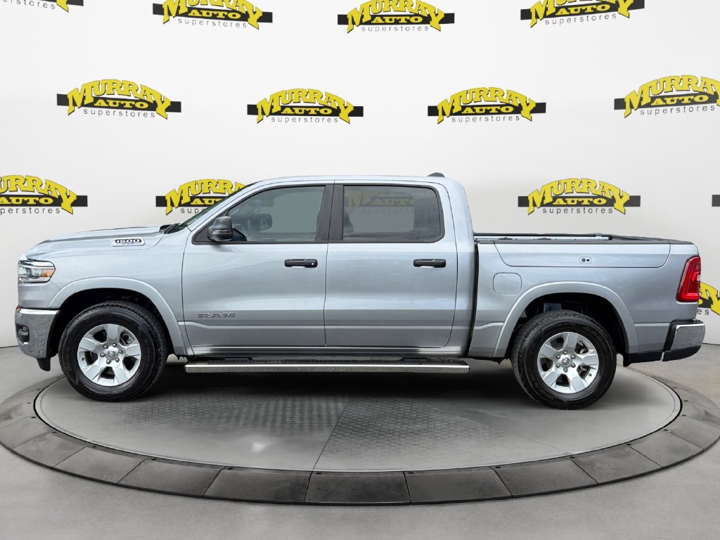 Used 2025 RAM 1500 Big Horn AWD/4WD image 2