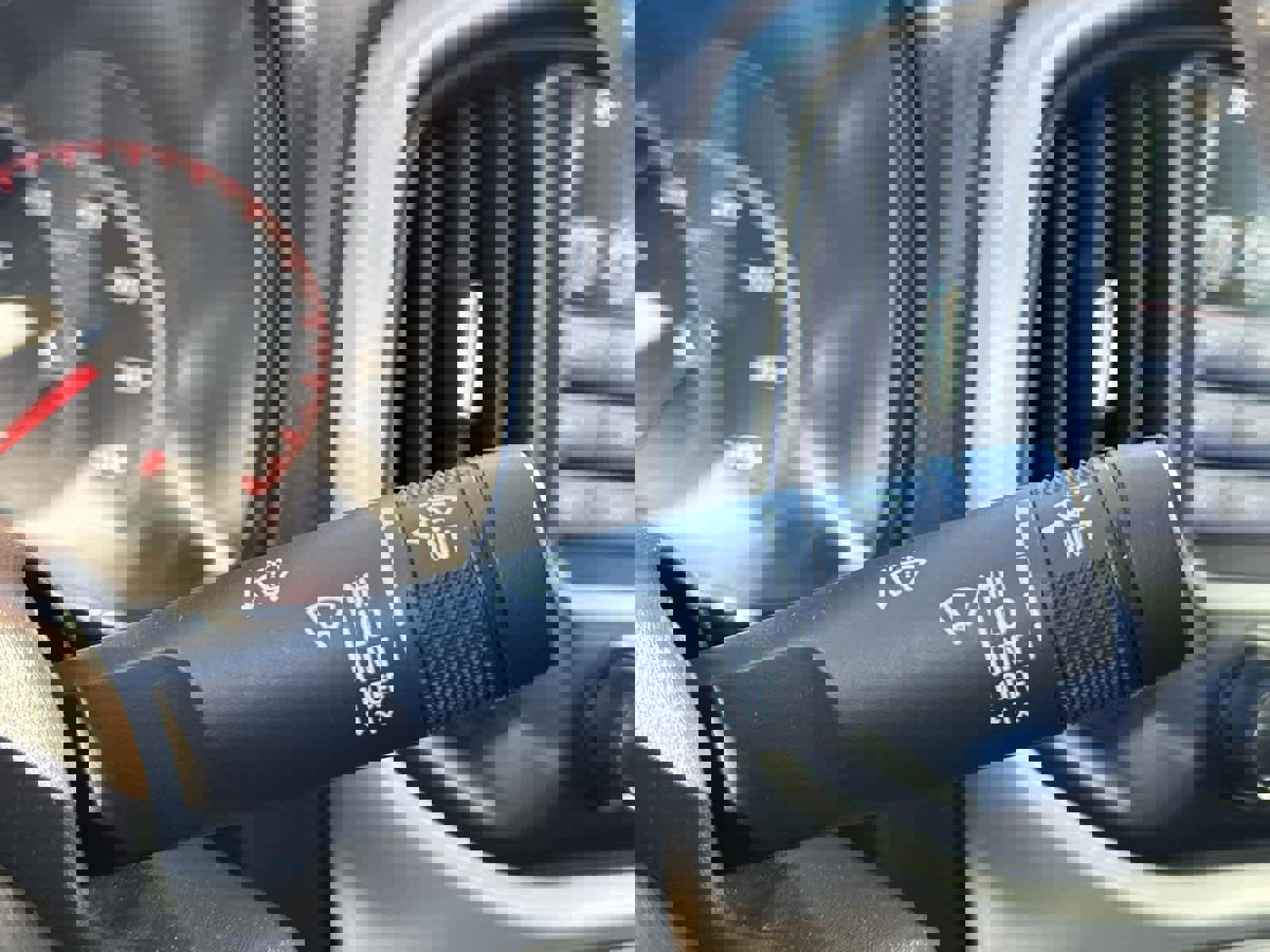 Used 2016 GMC Canyon SLT w/ Driver Alert Package image 21