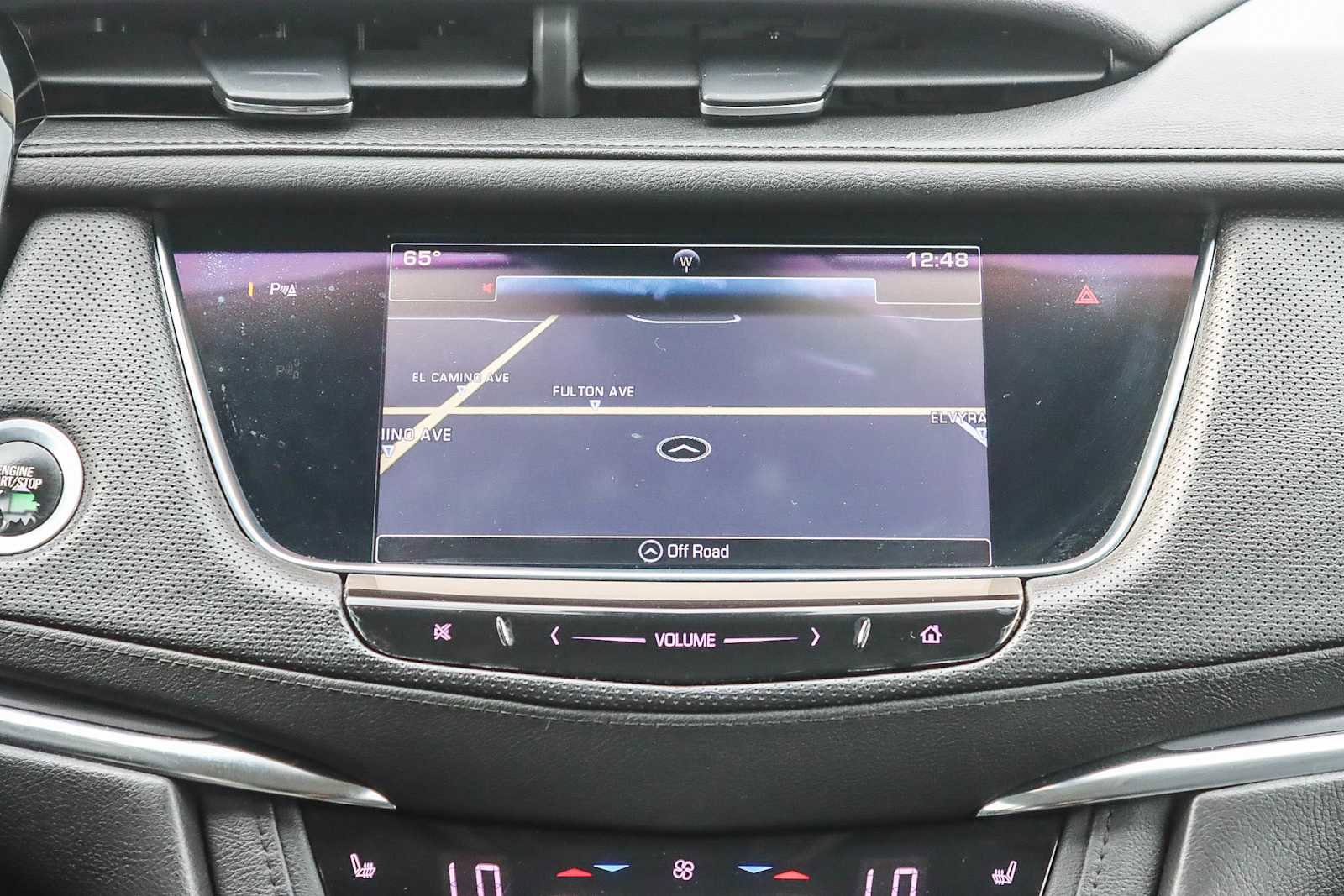 Used 2017 Cadillac XT5 Luxury w/ Driver Awareness Package image 13