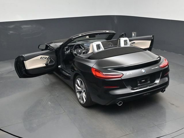 Used 2019 BMW Z4 sDrive30i w/ Premium Package RWD image 30