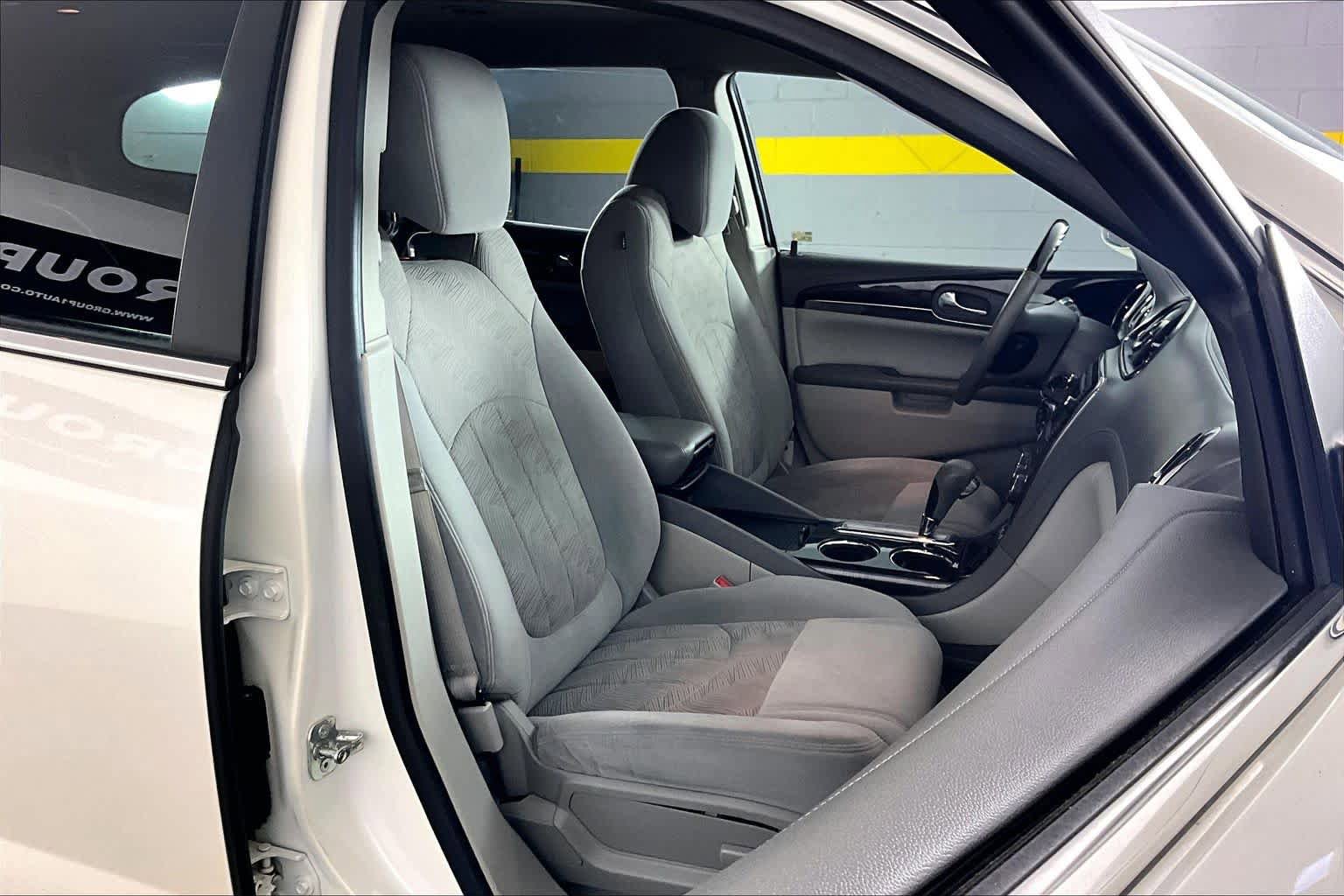 Used 2015 Buick Enclave Convenience image 9