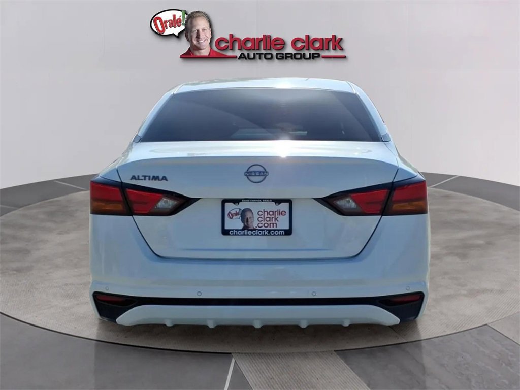 Used 2024 Nissan Altima 2.5 S image 4