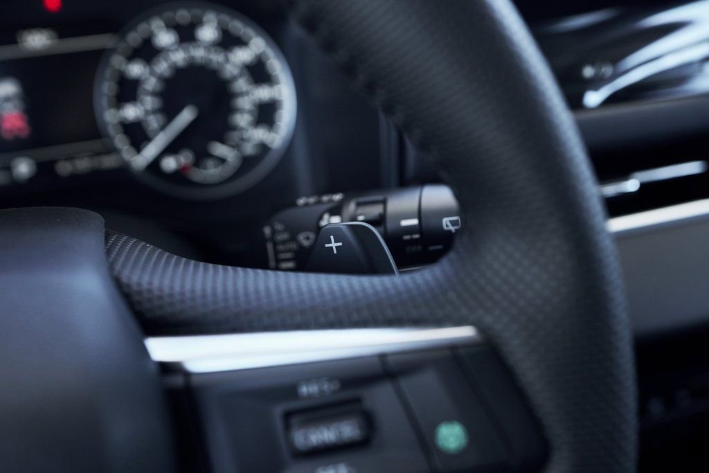 Used 2025 Mitsubishi Outlander SE image 37