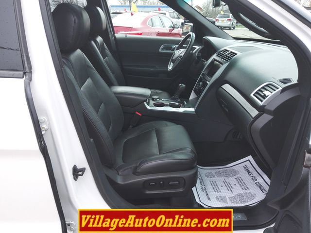 Used 2015 Ford Explorer Limited w/ Equipment Group 301A AWD/4WD image 42