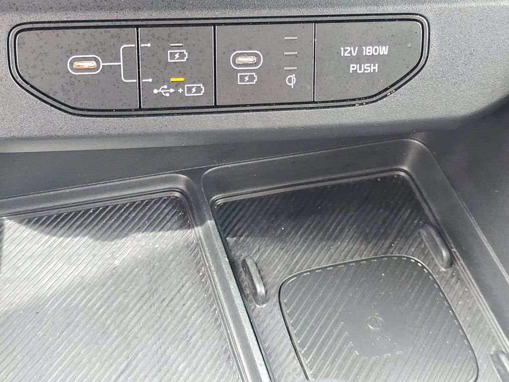 Used 2025 Kia Carnival SX Prestige FWD image 32