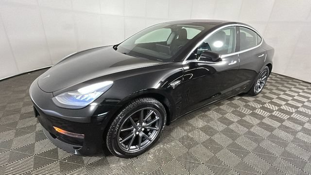 Used 2018 Tesla Model 3 Long Range RWD image 6