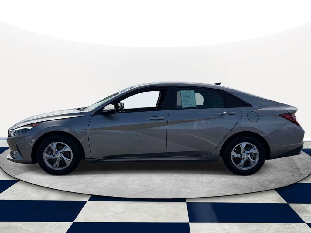 Certified 2023 Hyundai Elantra SE w/ Preferred Accessory Package FWD image 4