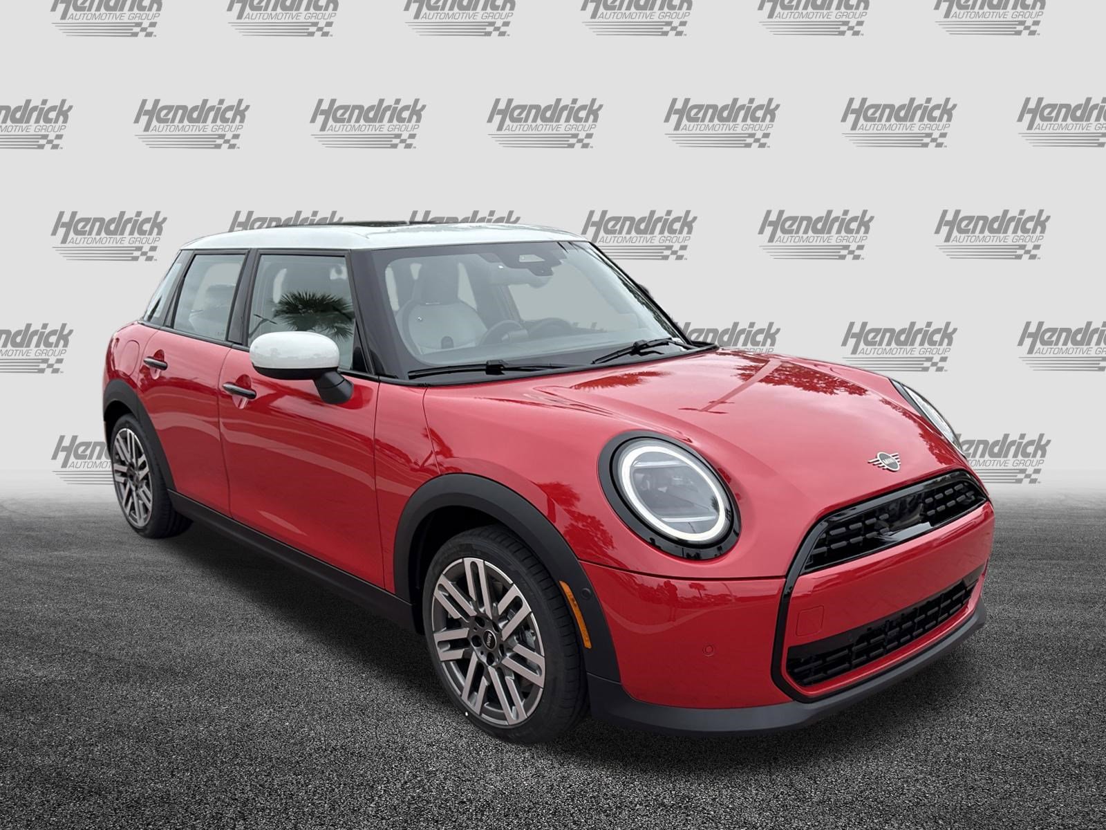 Used 2026 MINI Cooper 4-Door Hardtop image 2
