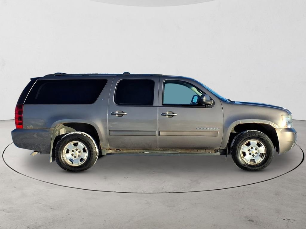 Used 2012 Chevrolet Suburban LT image 5