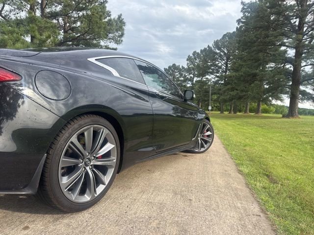 Used 2018 INFINITI Q60 Red Sport 400 w/ Pro Active Package RWD image 15