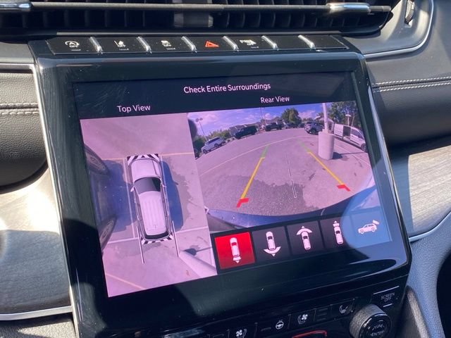 Used 2025 Jeep Grand Cherokee L Limited w/ Luxury Tech Group II AWD/4WD image 18