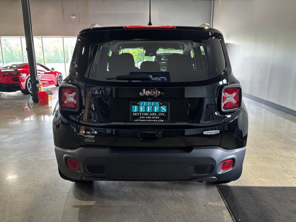 Used 2020 Jeep Renegade Latitude w/ Cold Weather Group AWD/4WD image 6