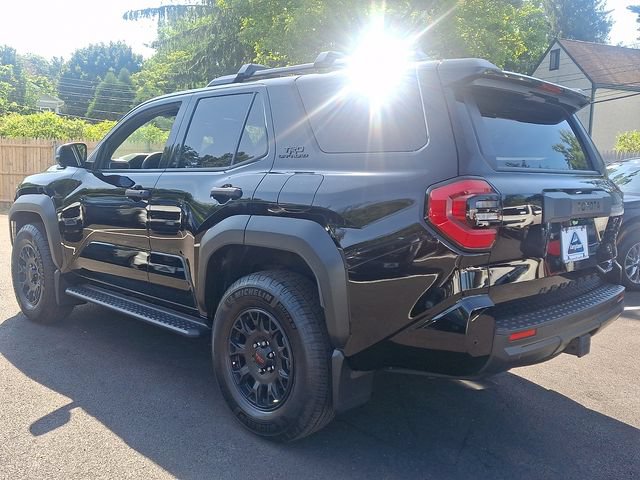 Used 2025 Toyota 4Runner TRD Off-Road Premium AWD/4WD image 4