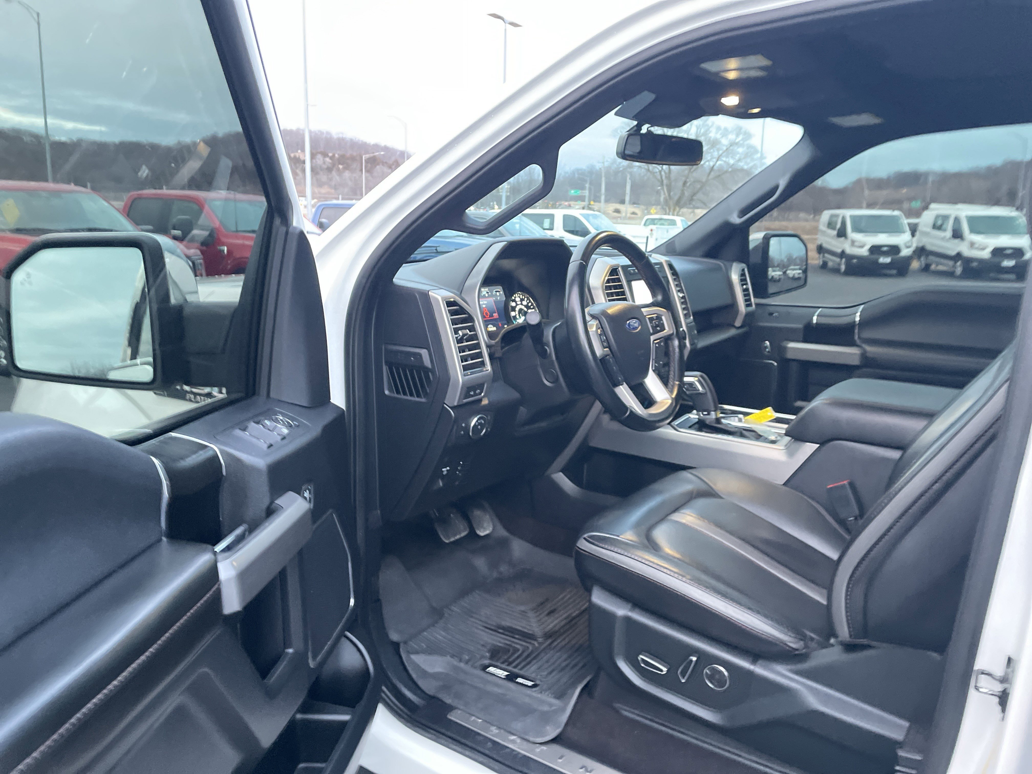 Certified 2020 Ford F150 Platinum w/ Equipment Group 701A Luxury image 17