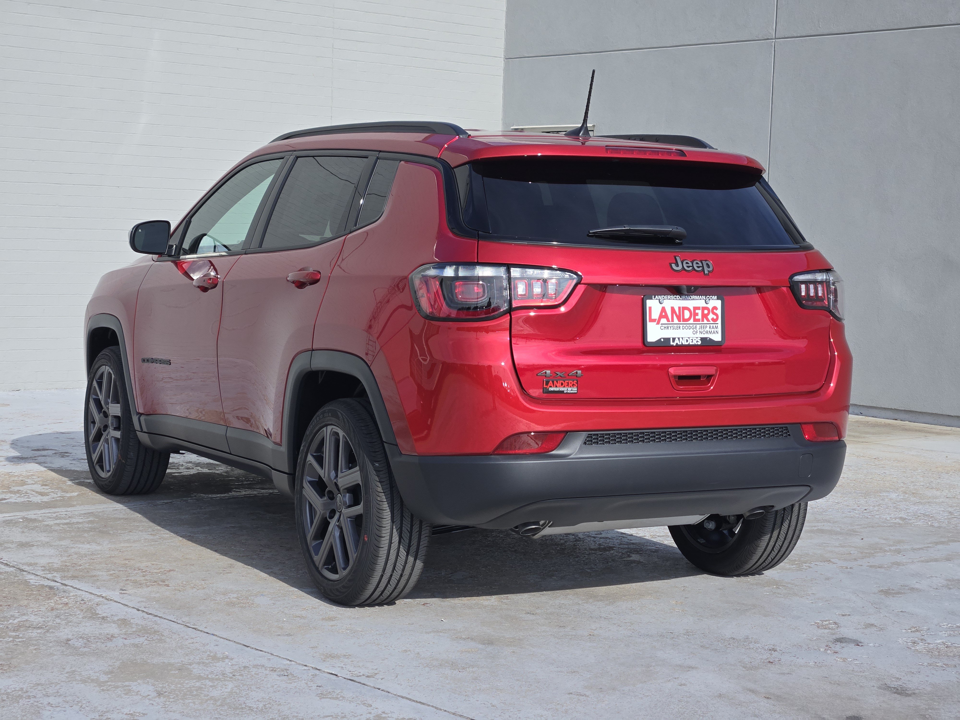 New 2026 Jeep Compass Latitude AWD/4WD image 3