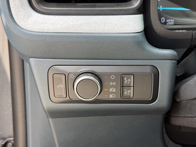 Used 2024 Ford Maverick XLT w/ XLT Luxury Package AWD/4WD image 9