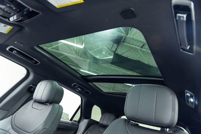 Used 2024 Land Rover Range Rover Sport Dynamic SE image 13