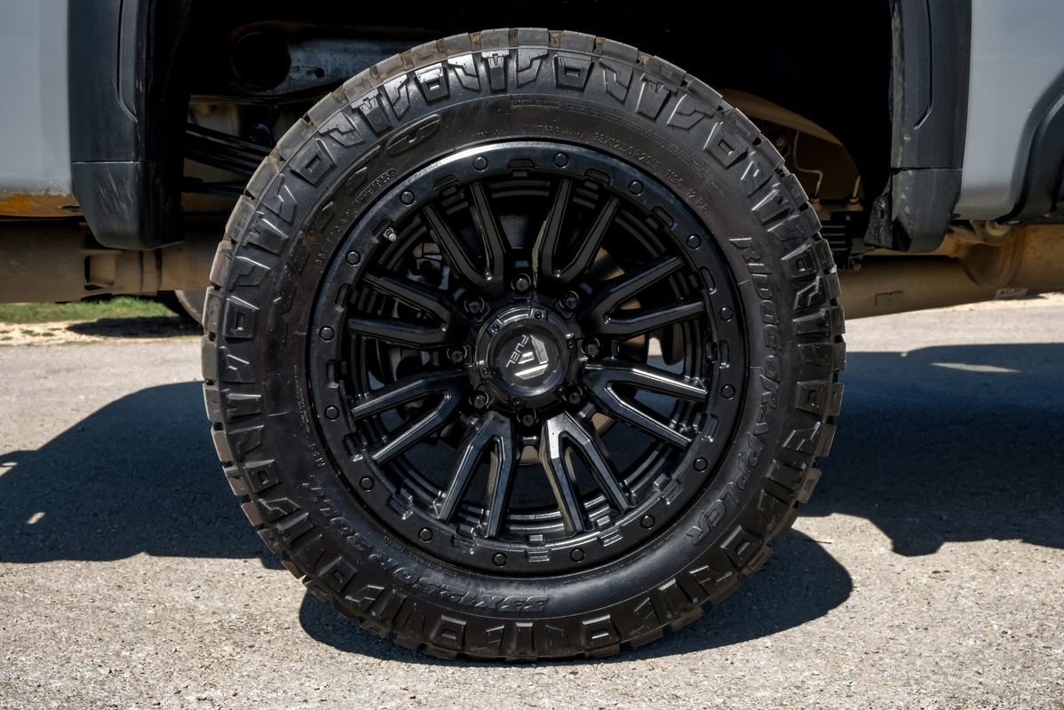 Used 2024 GMC Sierra 2500 AT4X image 61