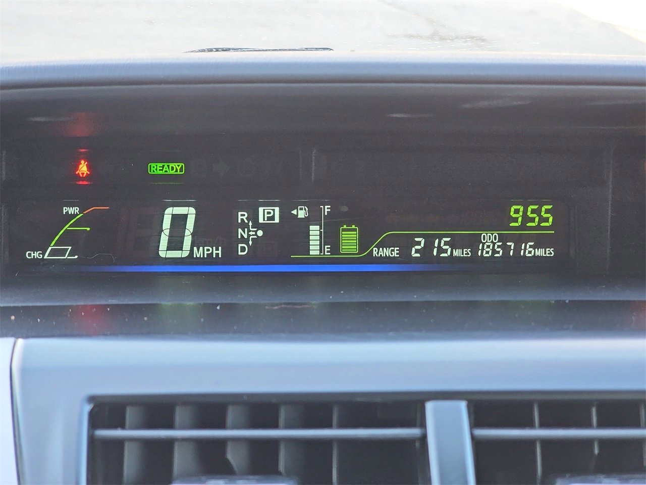 Used 2014 Toyota Prius V Two image 19