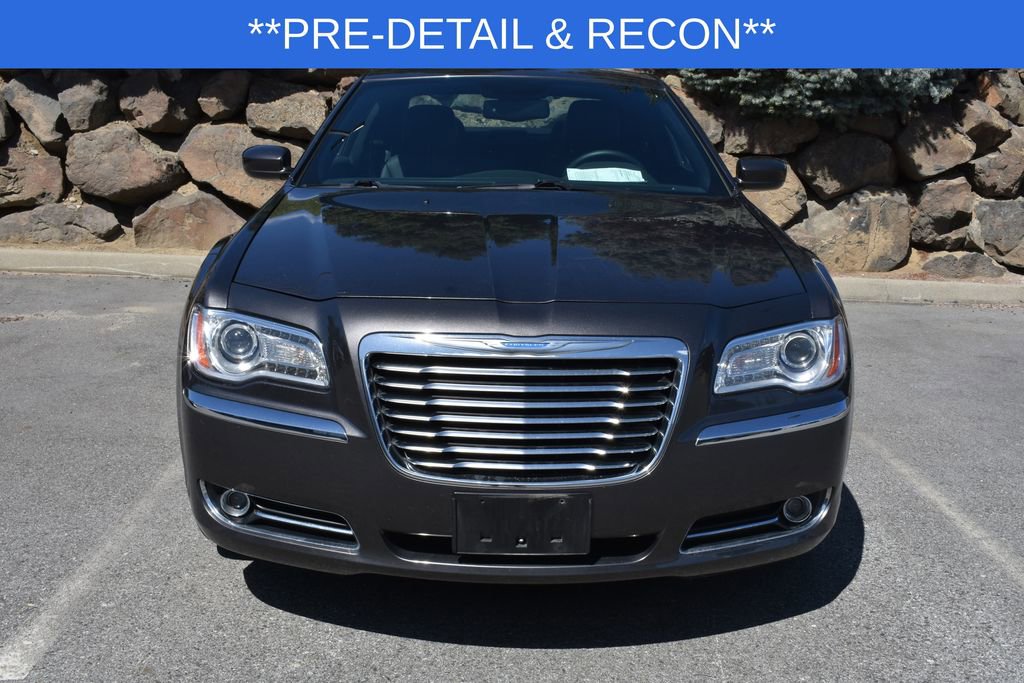 Used 2014 Chrysler 300 AWD w/ Driver Convenience Group image 7