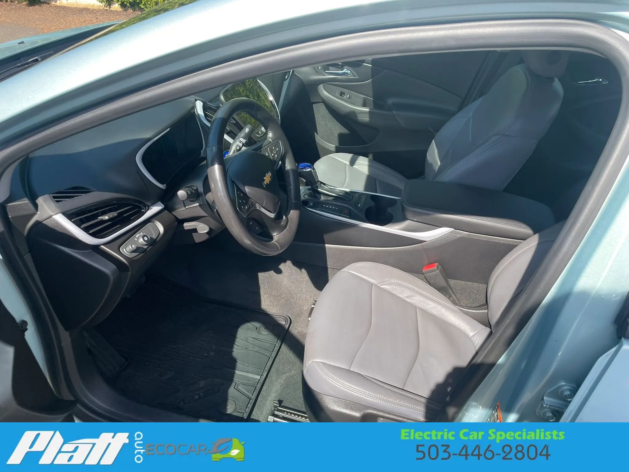 Used 2018 Chevrolet Volt LT w/ Comfort Package FWD image 21