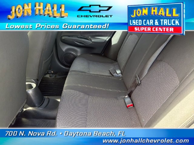 Used 2019 Nissan Versa SV FWD image 11