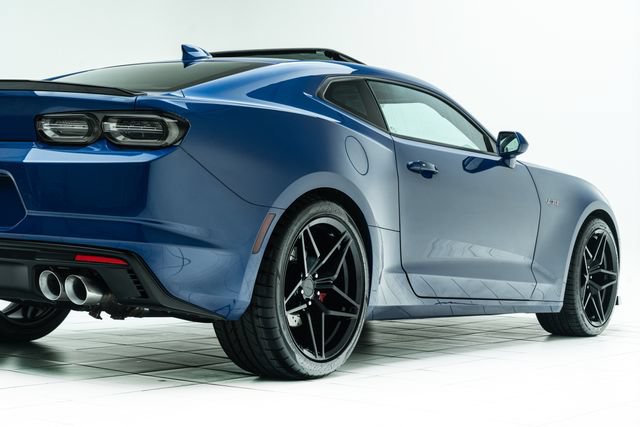 Used 2021 Chevrolet Camaro LT w/ RS Package RWD image 13
