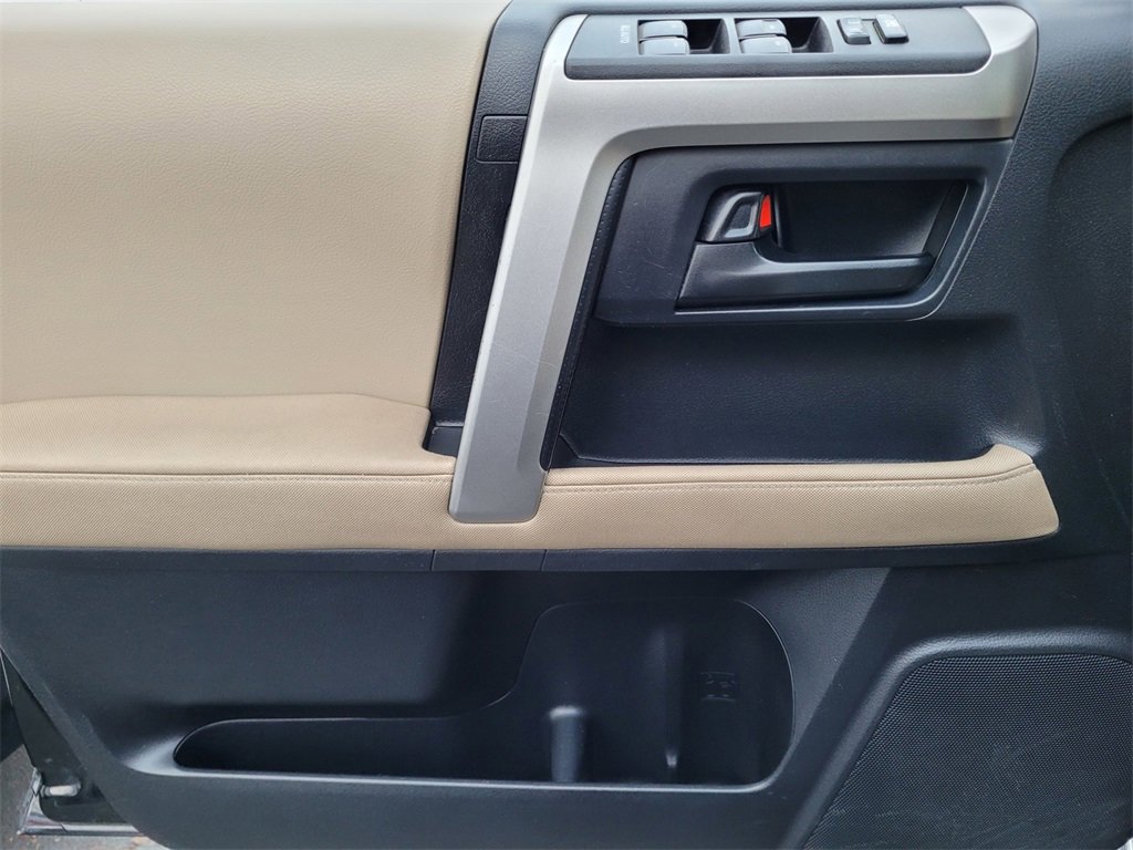 Used 2010 Toyota 4Runner SR5 image 23