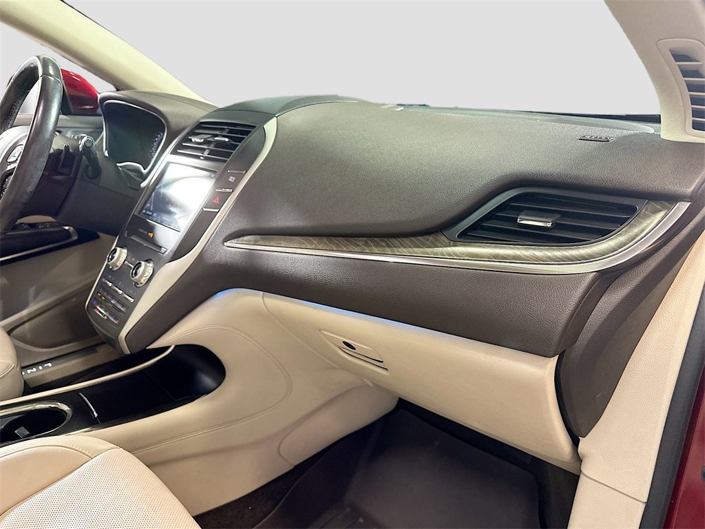 Used 2017 Lincoln MKC Reserve w/ Lincoln MKC Climate Package image 31