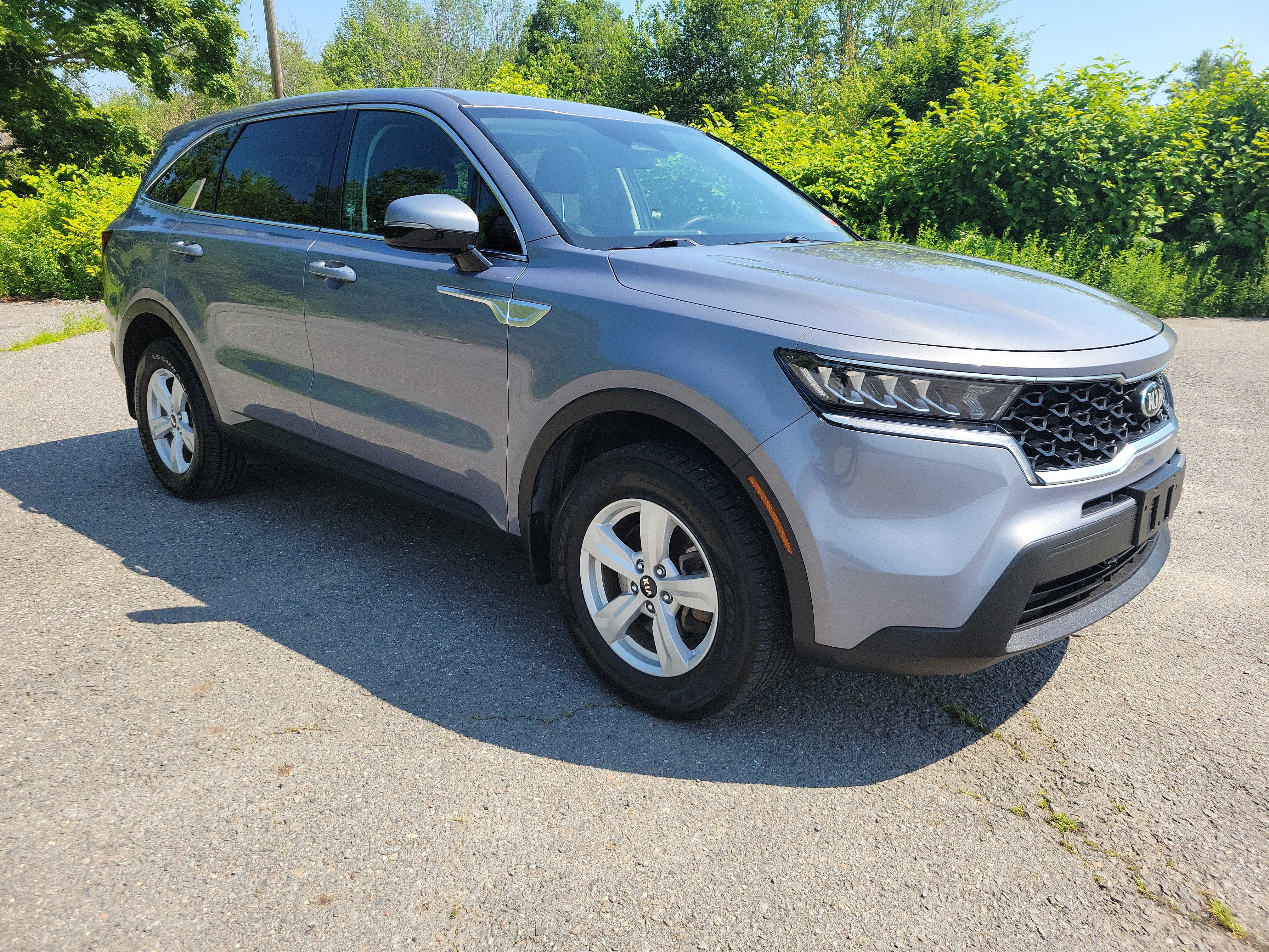Used 2021 Kia Sorento LX AWD/4WD image 3