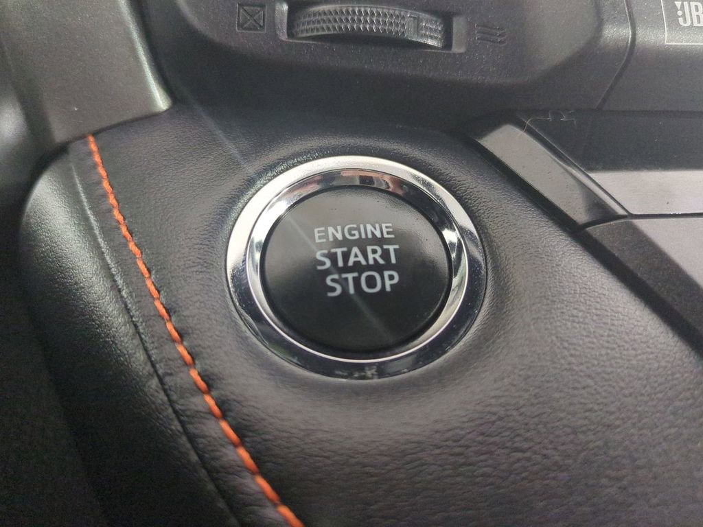 Used 2016 Toyota RAV4 SE FWD image 39